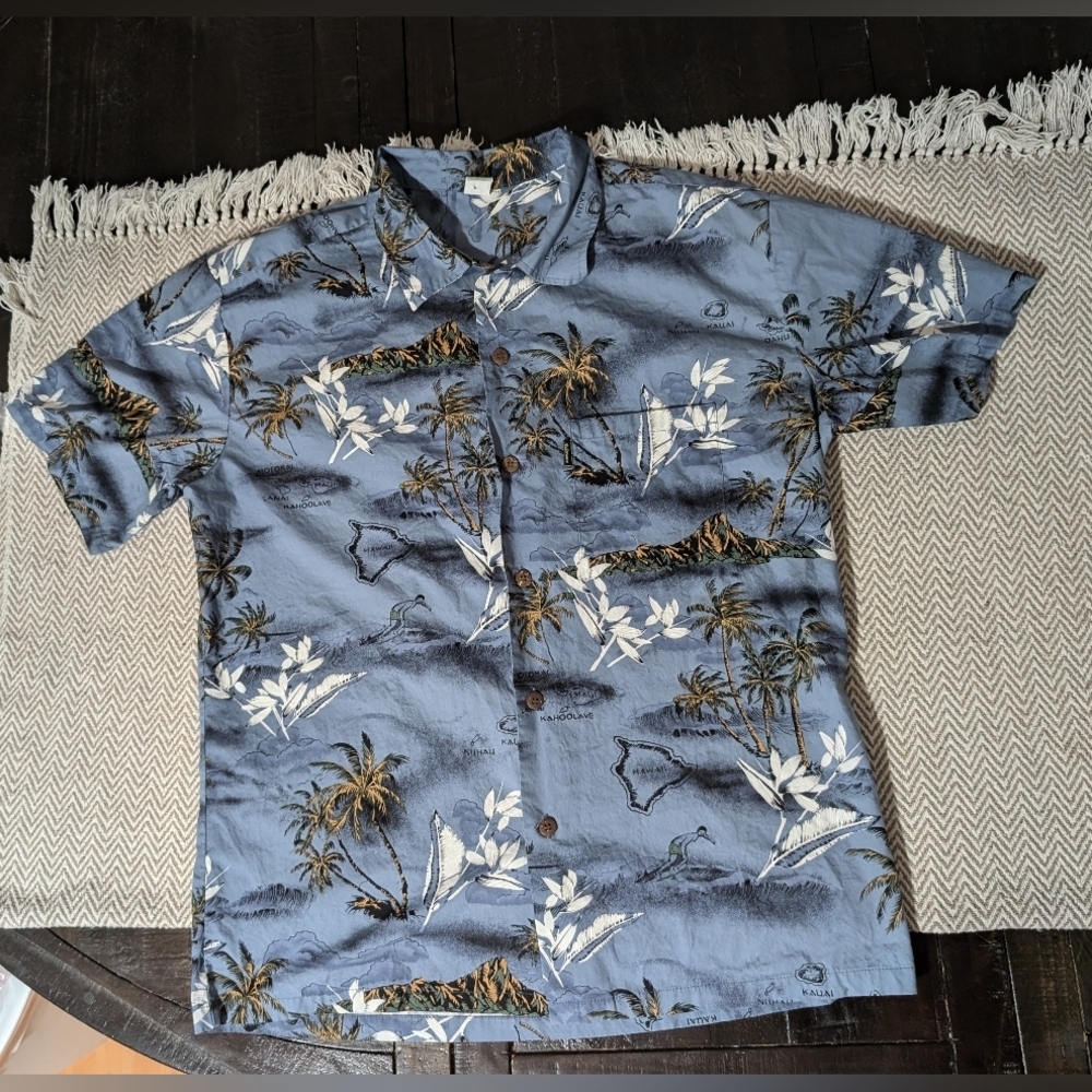 Palmwave Tropical Escape Men's Casual Shirt - Blue and White Palm Design